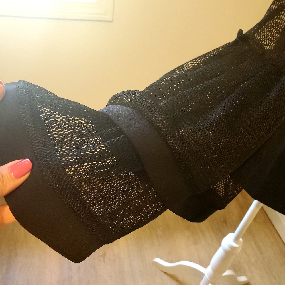 Thalia Sodi tiered long sleeve mesh top - Picture 4 of 10